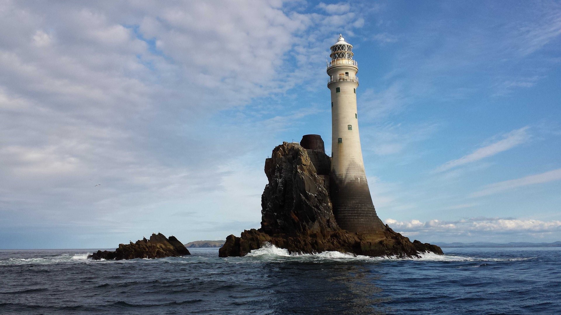 Sabik Marine Lighthouse Beacons_right